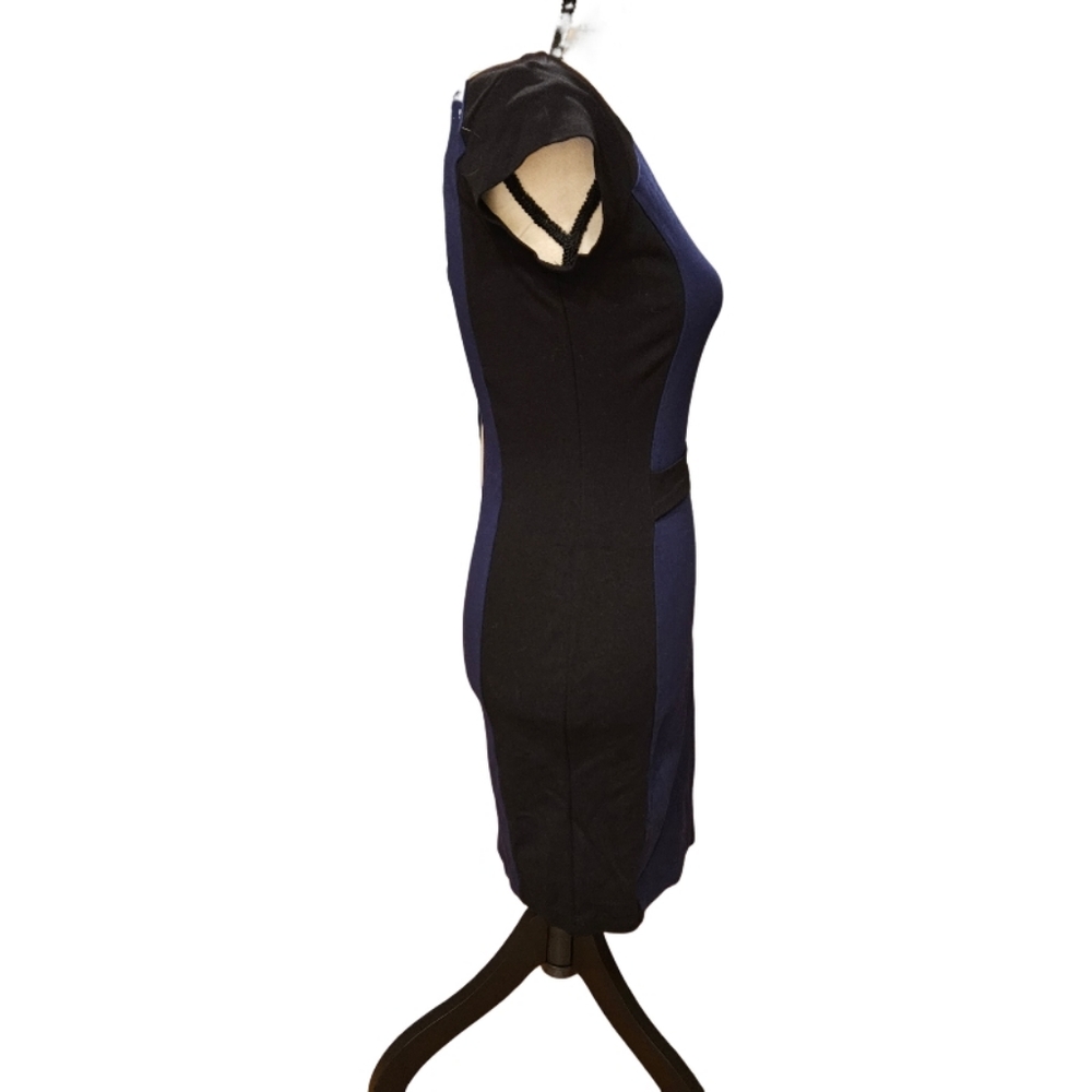 Slate & Willow Cap Sleeve Blue and Black Color Block Dress - Picture 7 of 10